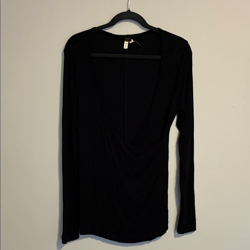 We The Free Deep V-Neck Black Long Sleeve Top